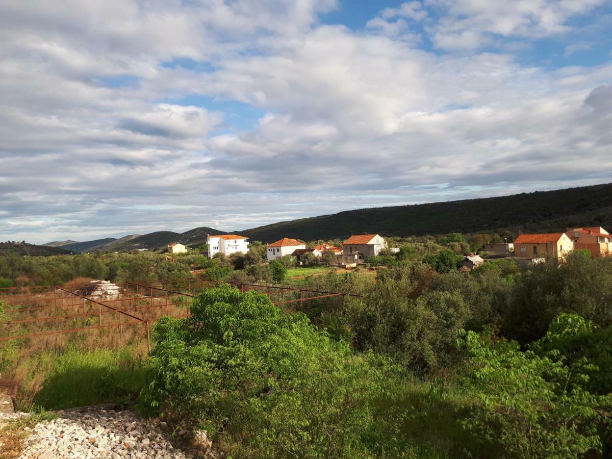 Luminaria Solis Vacation Home Rogoznica  Exterior foto