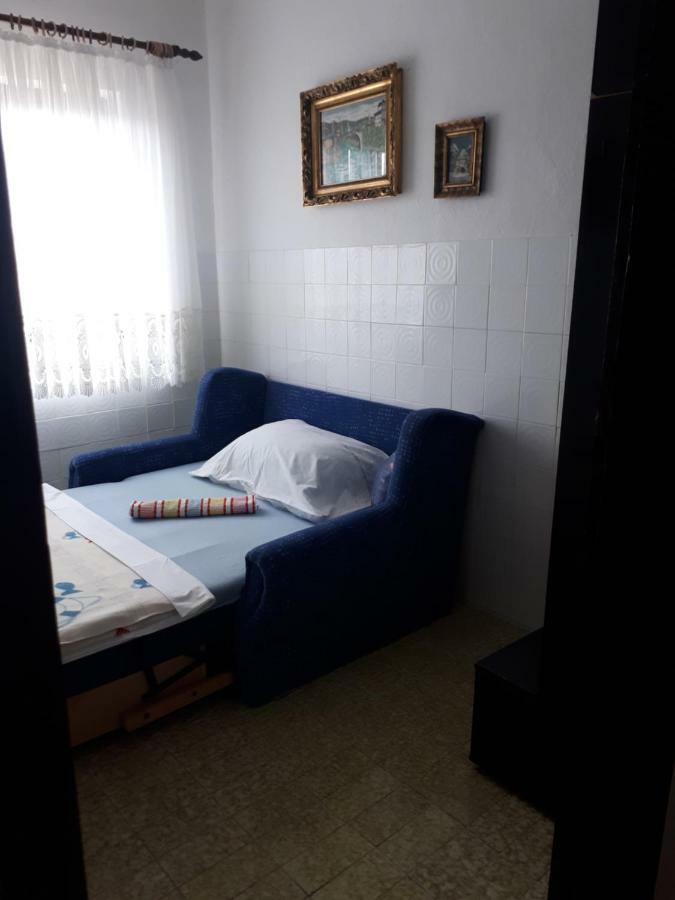 Luminaria Solis Vacation Home Rogoznica  Exterior foto